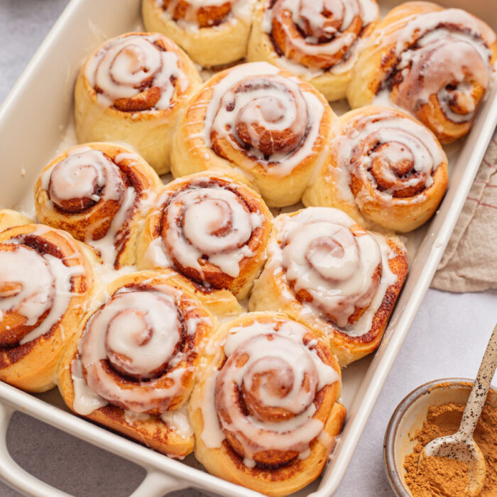 Panadería Artesenal, Pan Fresco Masa Madre, Rollos De Canela