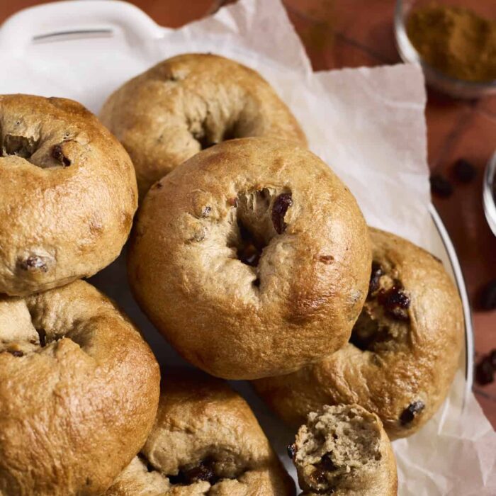 Panadería Artesenal, Pan Fresco Masa Madre, Bagels New York Canela y Pasas